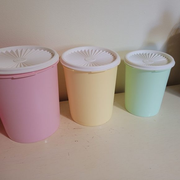 Tupperware Heritage nesting canisters new-ish condition - Picture 3 of 8